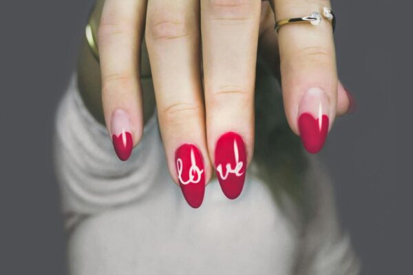 4 Weeks Nail Technician Course